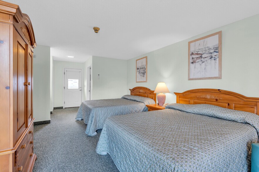 More Photos Of 1008 Ocean Ave, Point Pleasant Beach Hotel For Sale
