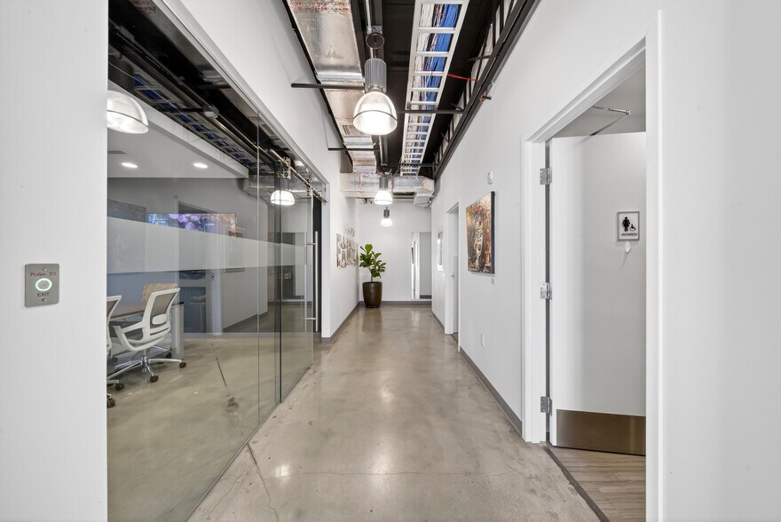 More Photos Of 7630 Biscayne Blvd, Miami Office For Lease