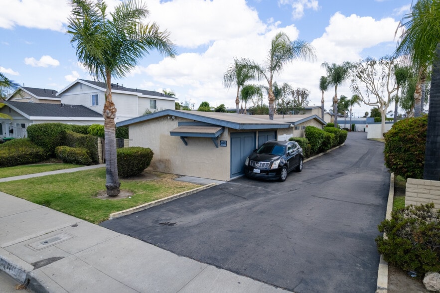 More Photos Of 9339-9341 Ramona St, Bellflower Apartments For Sale
