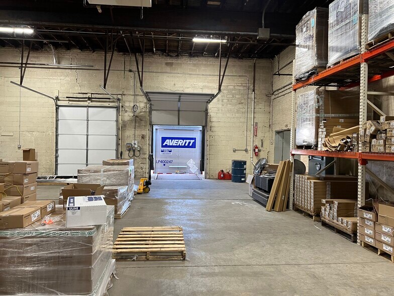 More Photos Of 5328 N Northwest Hwy, Chicago Warehouse For Sale