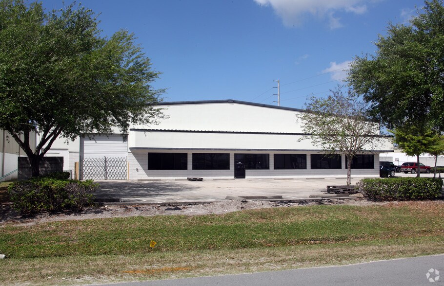 More Photos Of 146 Dunbar Ave, Oldsmar Light Manufacturing For Lease