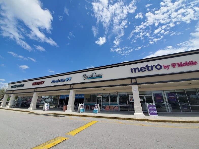 More Photos Of 12981 S Orange Blossom Trl, Orlando Unknown For Lease