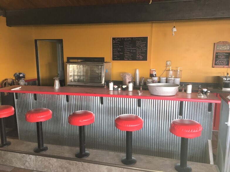 More Photos Of 507 W 2nd St, Shoshoni Restaurant For Sale