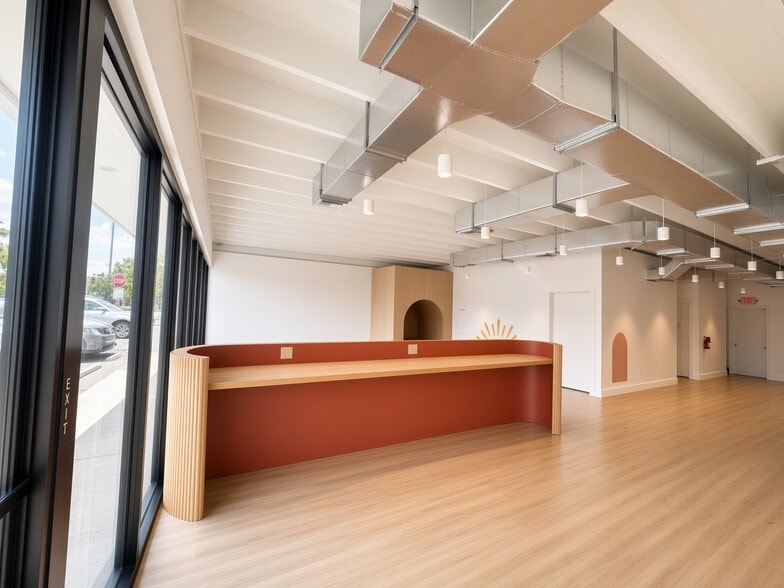 More Photos Of 1925 NE 163rd St, North Miami Beach Storefront For Lease