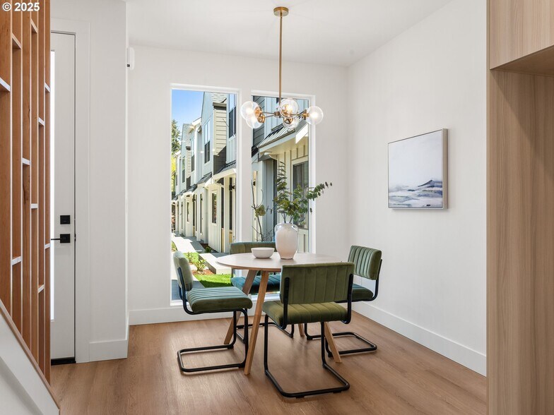 More Photos Of 6014 Mason St, Portland Multifamily For Sale