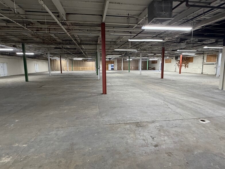 More Photos Of 100 8th St, Passaic Unknown For Lease