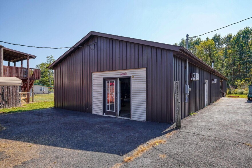 More Photos Of 7271 National Rd SW, Pataskala Freestanding For Sale