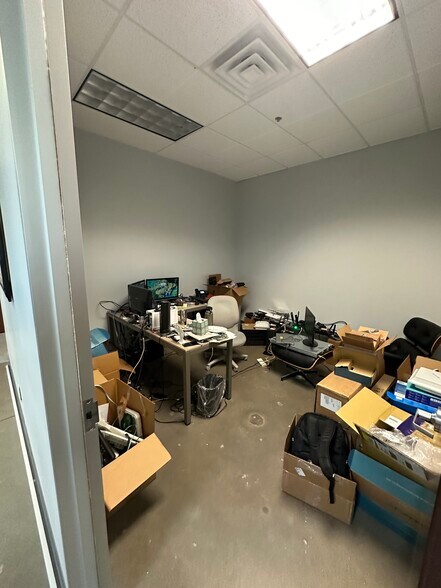 More Photos Of 3301 Matrix Dr, Richardson Research And Development For Sale