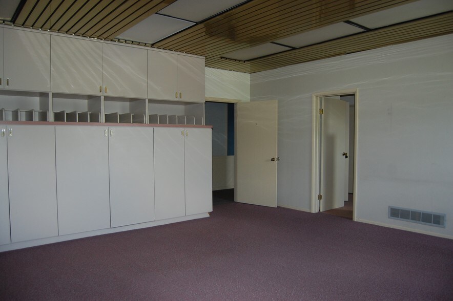 More Photos Of 201 Luray Dr, Wintersville Office For Lease