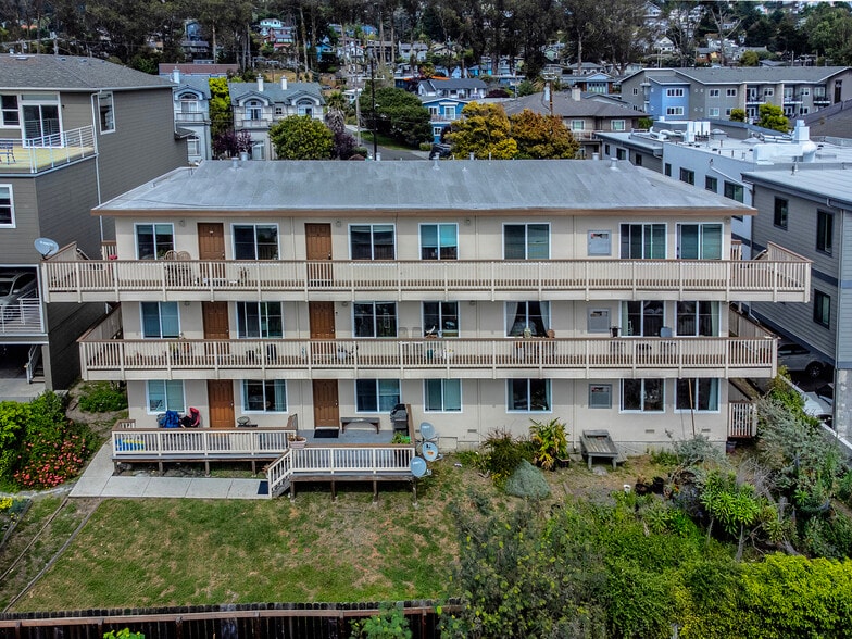 More Photos Of 510 Avenue Alhambra, Half Moon Bay Apartments For Sale