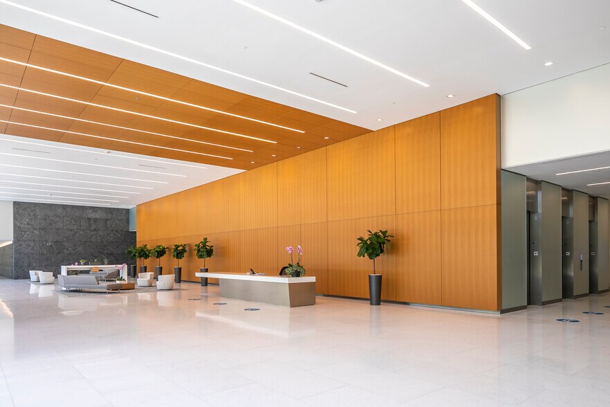 More Photos Of 15375 Memorial Dr, Houston Office For Lease