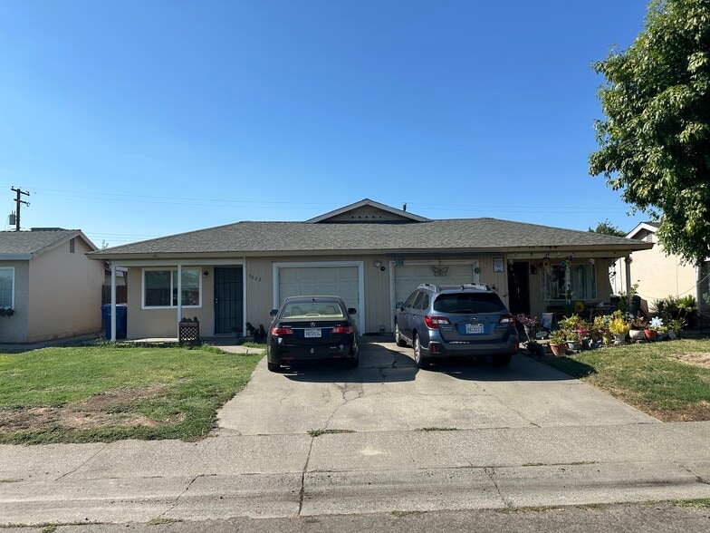 Primary Photo Of 3620 Elkhorn Blvd, North Highlands Dormitory For Sale
