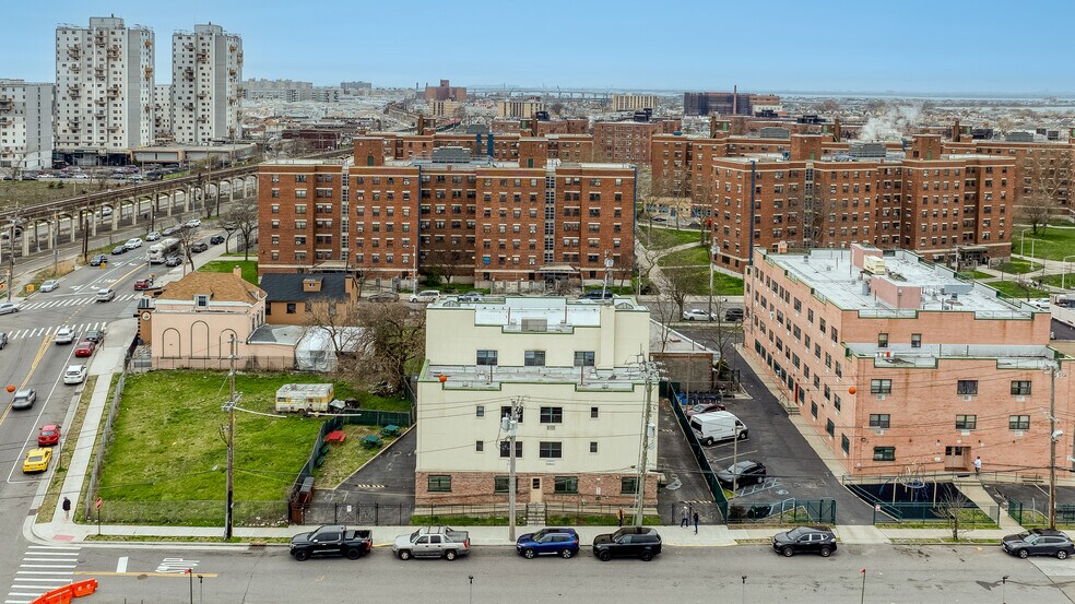 More Photos Of 311 Beach 53rd St, Far Rockaway Apartments For Sale