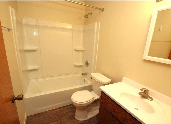 More Photos Of 314 County Rd 8, Rockville Apartments For Sale