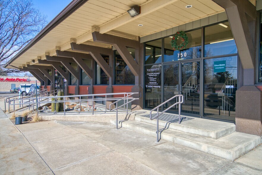 More Photos Of 750-752 17th Ave, Longmont Office For Sale