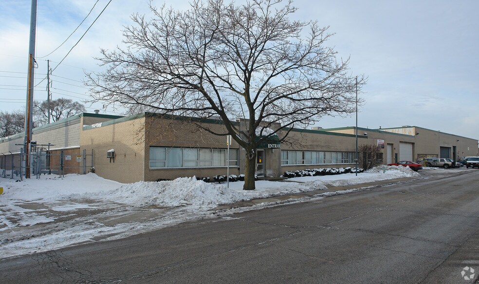 More Photos Of 11241 Melrose Ave, Franklin Park Manufacturing For Sale
