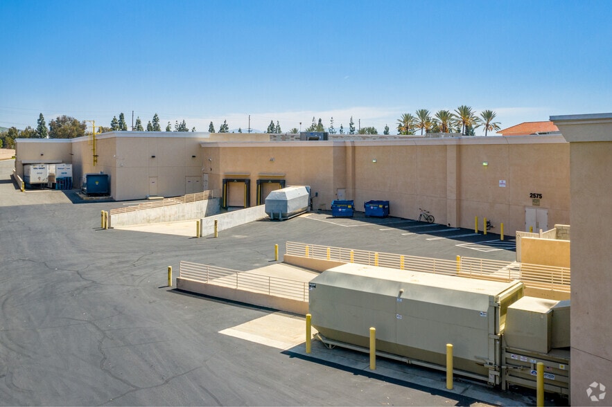 More Photos Of 2315-2595 E Imperial Hwy, Brea Unknown For Lease