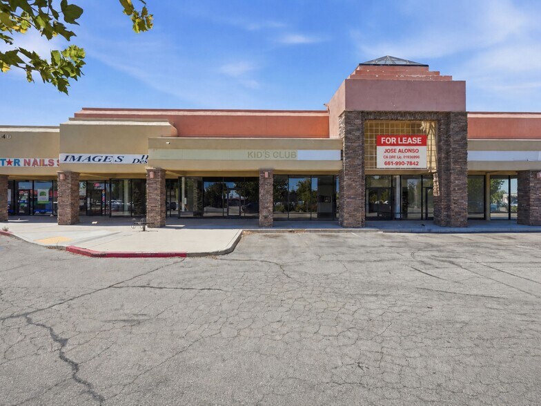 More Photos Of 2140 E Palmdale Blvd, Palmdale Unknown For Lease