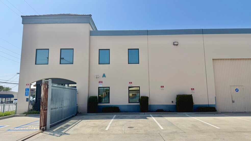 More Photos Of 11135 E Rush St, South El Monte Manufacturing For Lease