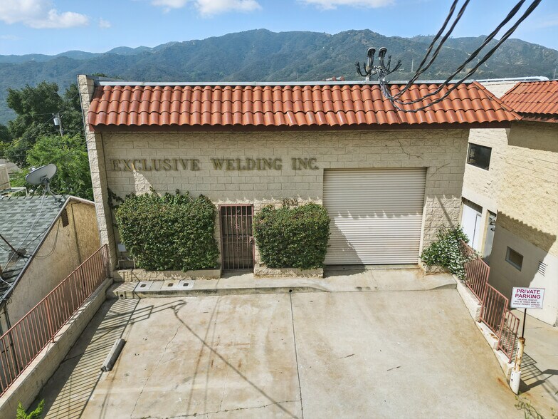 More Photos Of 3632 Foothill Blvd, La Crescenta Manufacturing For Sale