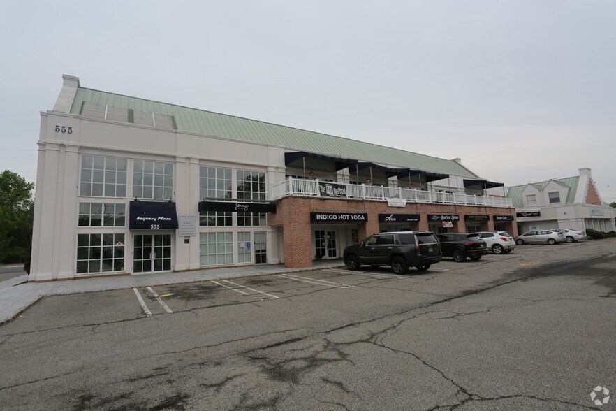 More Photos Of 555 Passaic Ave, West Caldwell Storefront Retail Office For Lease