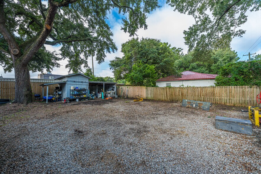 More Photos Of 2136 Easy St, North Charleston Freestanding For Sale