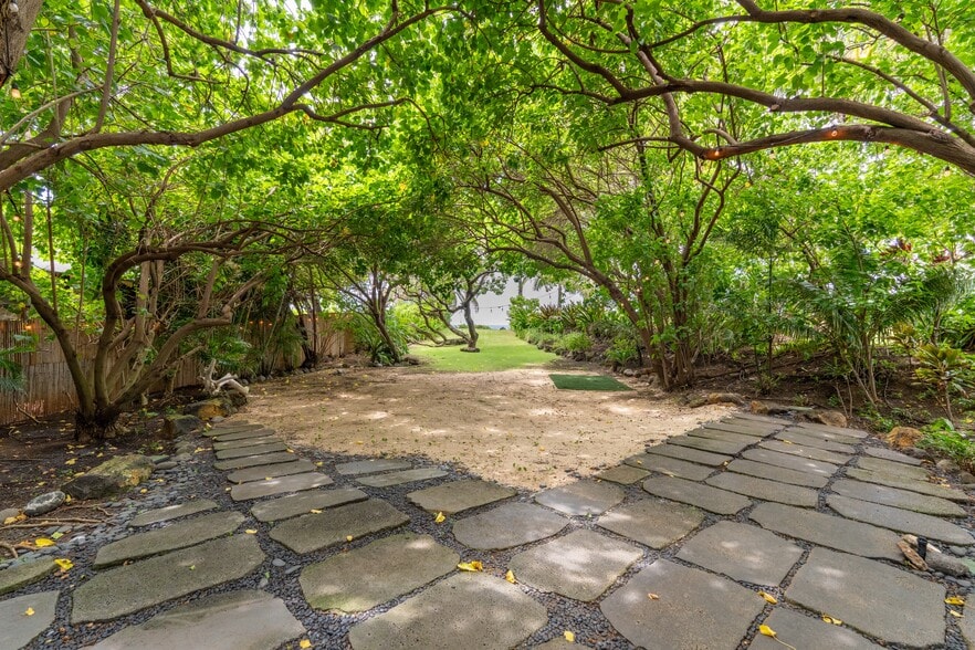 More Photos Of 49 Hana Hwy, Paia Land For Sale