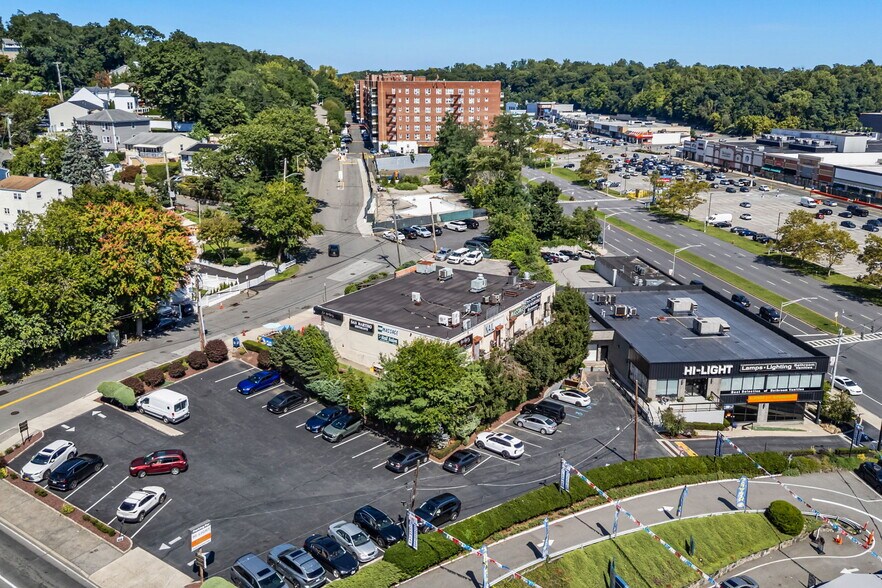 More Photos Of 2455 Central Park Ave, Yonkers Storefront Retail Office For Lease