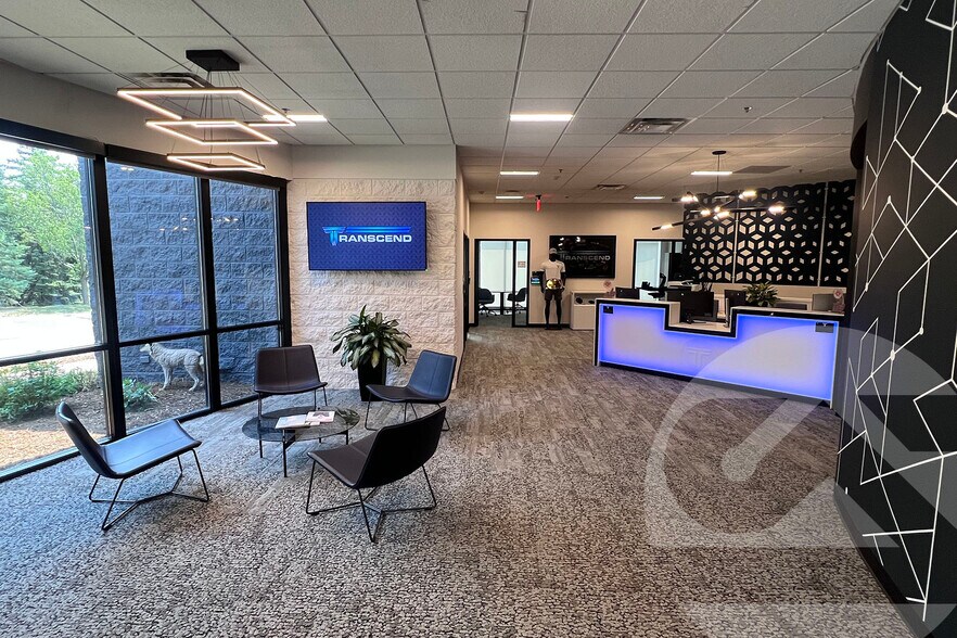 More Photos Of 3200 Cross Creek Pky, Auburn Hills Research And Development For Sale