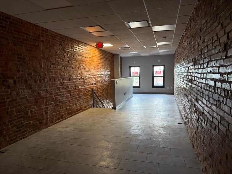 More Photos Of 4813 Eastern Ave, Baltimore Storefront Retail Office For Lease