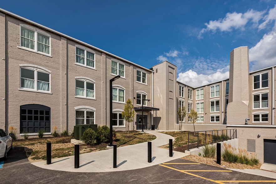 More Photos Of 2658 Scranton Rd, Cleveland Apartments For Lease
