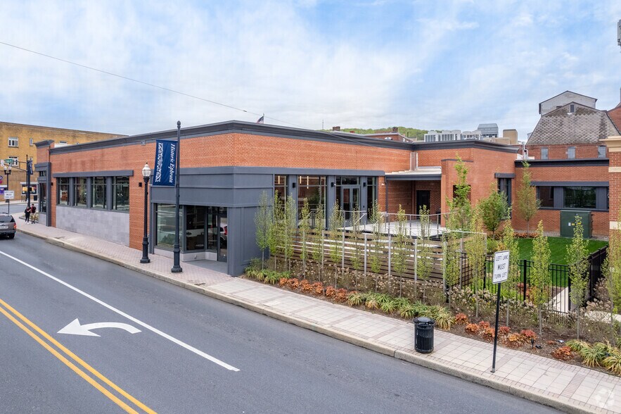 More Photos Of 1 E Main St, Ephrata Warehouse For Lease