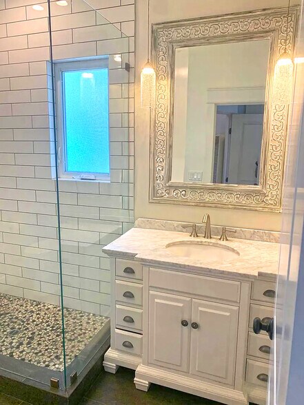 More Photos Of 1534 Manhattan Beach Blvd, Manhattan Beach Apartments For Sale