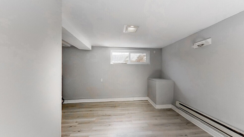More Photos Of 358 Cartier Av, Sudbury Apartments For Sale