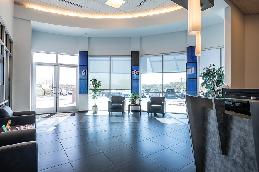 More Photos Of 12350 N Vistoso Park Rd, Oro Valley Light Distribution For Sale