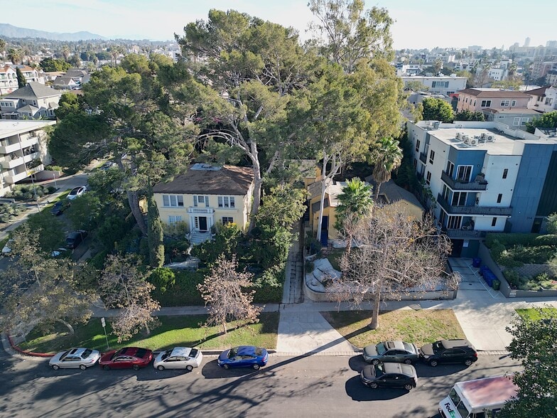 Primary Photo Of 200-208 S Westmoreland Ave, Los Angeles Multifamily For Sale