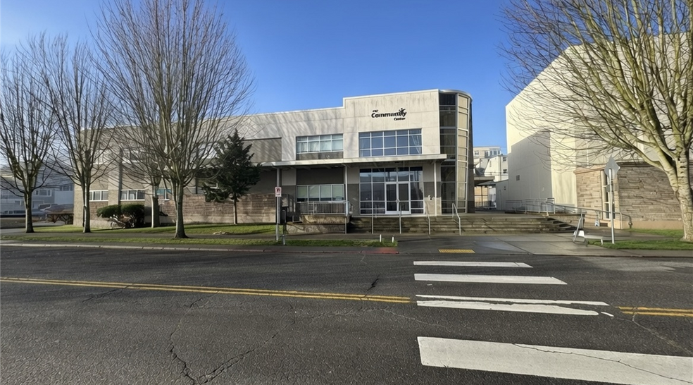 Primary Photo Of 3120 Wetmore Ave, Everett Specialty For Lease