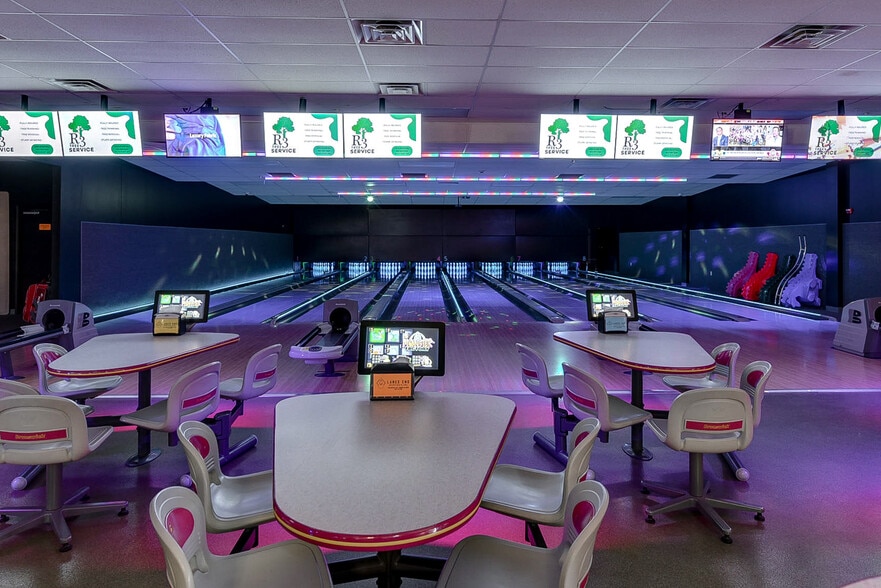 More Photos Of 1818 Central Ave, Auburn General Retail For Sale