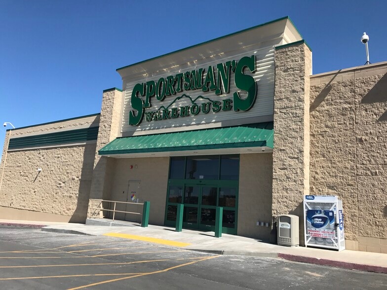 More Photos Of 889-905 S Main St, Cedar City Unknown For Lease