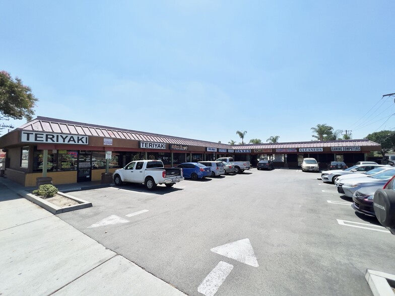 Primary Photo Of 13300-13310 Valley Blvd, La Puente General Retail For Lease