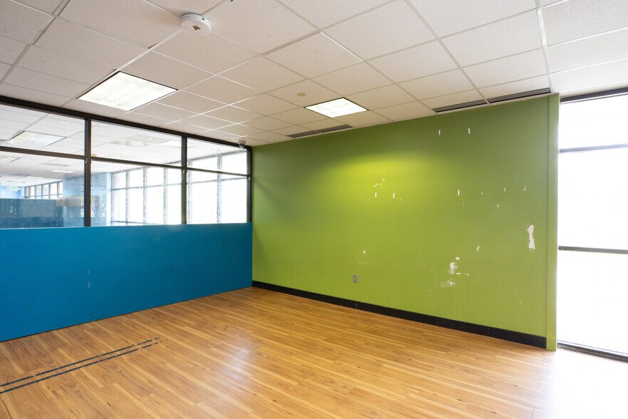 More Photos Of 10330 Hickman Mills Dr, Kansas City Office For Sale