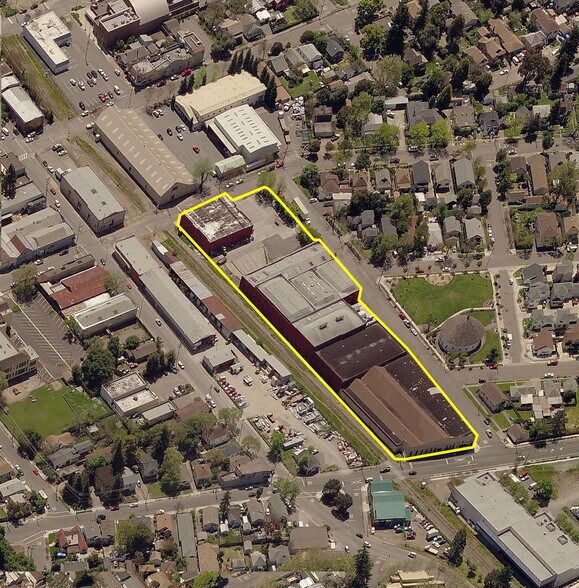 More Photos Of 8 W 9th St, Santa Rosa Warehouse For Sale