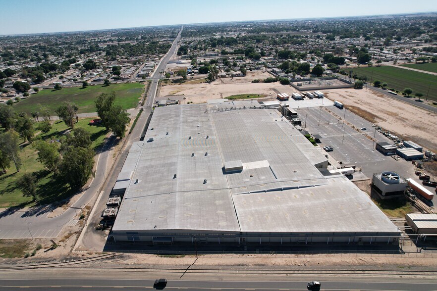 More Photos Of 2500 W 1st St, Yuma Warehouse For Lease