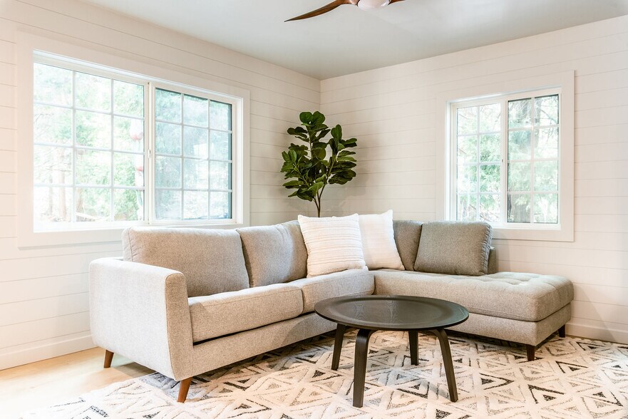 More Photos Of 306 Loch Leven Rd, Lake Arrowhead Hotel For Sale