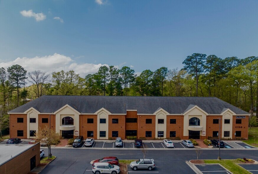 More Photos Of 11719-B Jefferson Ave, Newport News Unknown For Lease