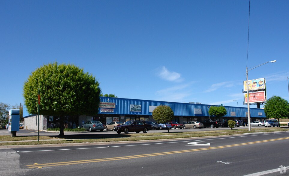 More Photos Of 400 N Pine Hills Rd, Orlando Unknown For Lease