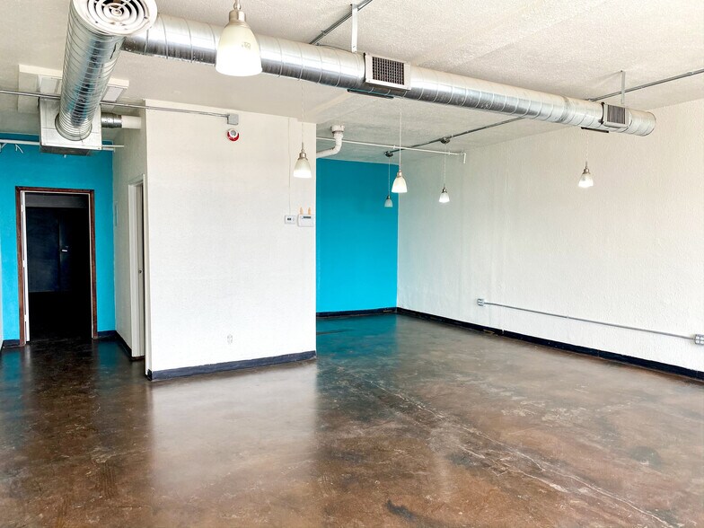 More Photos Of 5068-5070 Federal Blvd, Denver Storefront For Sale