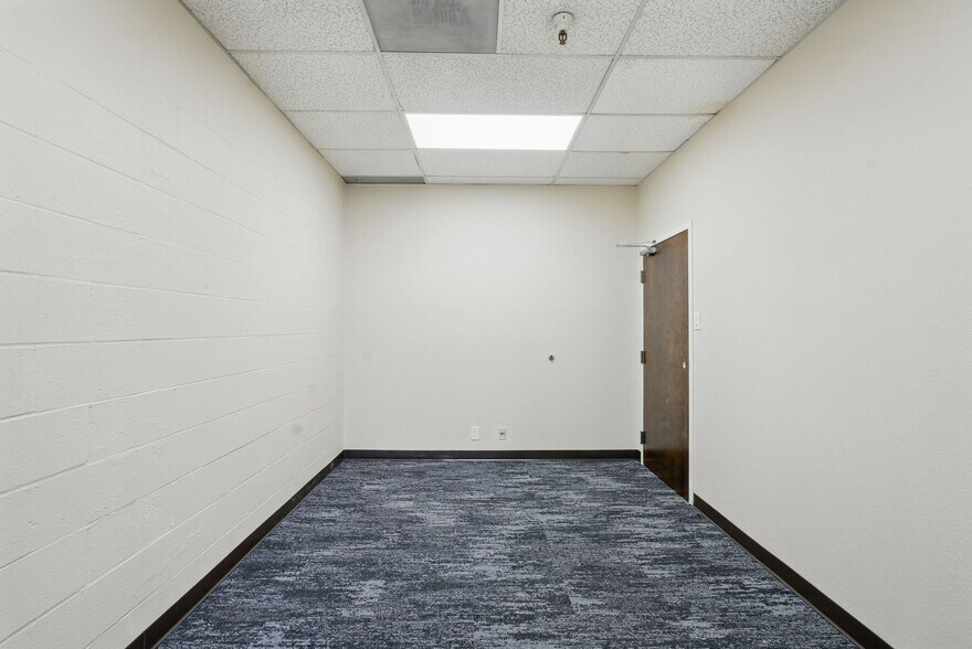 More Photos Of 301 Grand Ave, South San Francisco Office For Lease