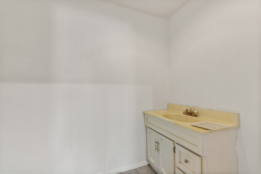 More Photos Of 1295 Prospect, La Jolla Medical For Lease