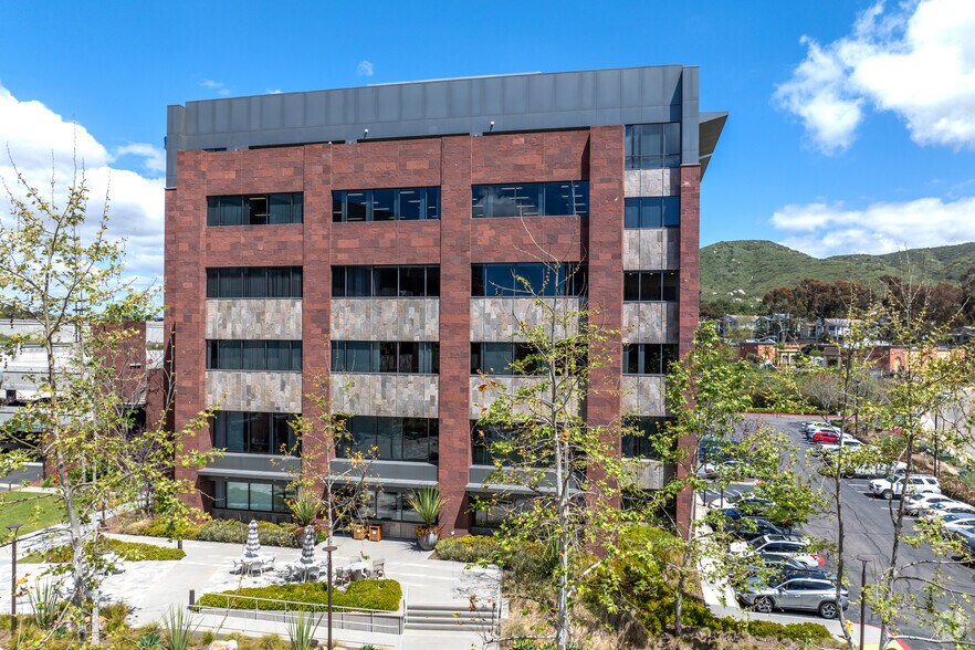 More Photos Of 13520 Evening Creek Dr N, San Diego Office For Sale